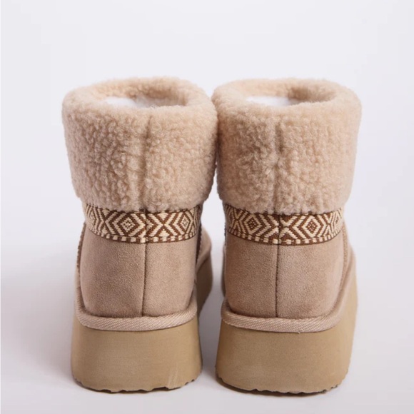 Sand Platform Boots - Picture 5 of 8